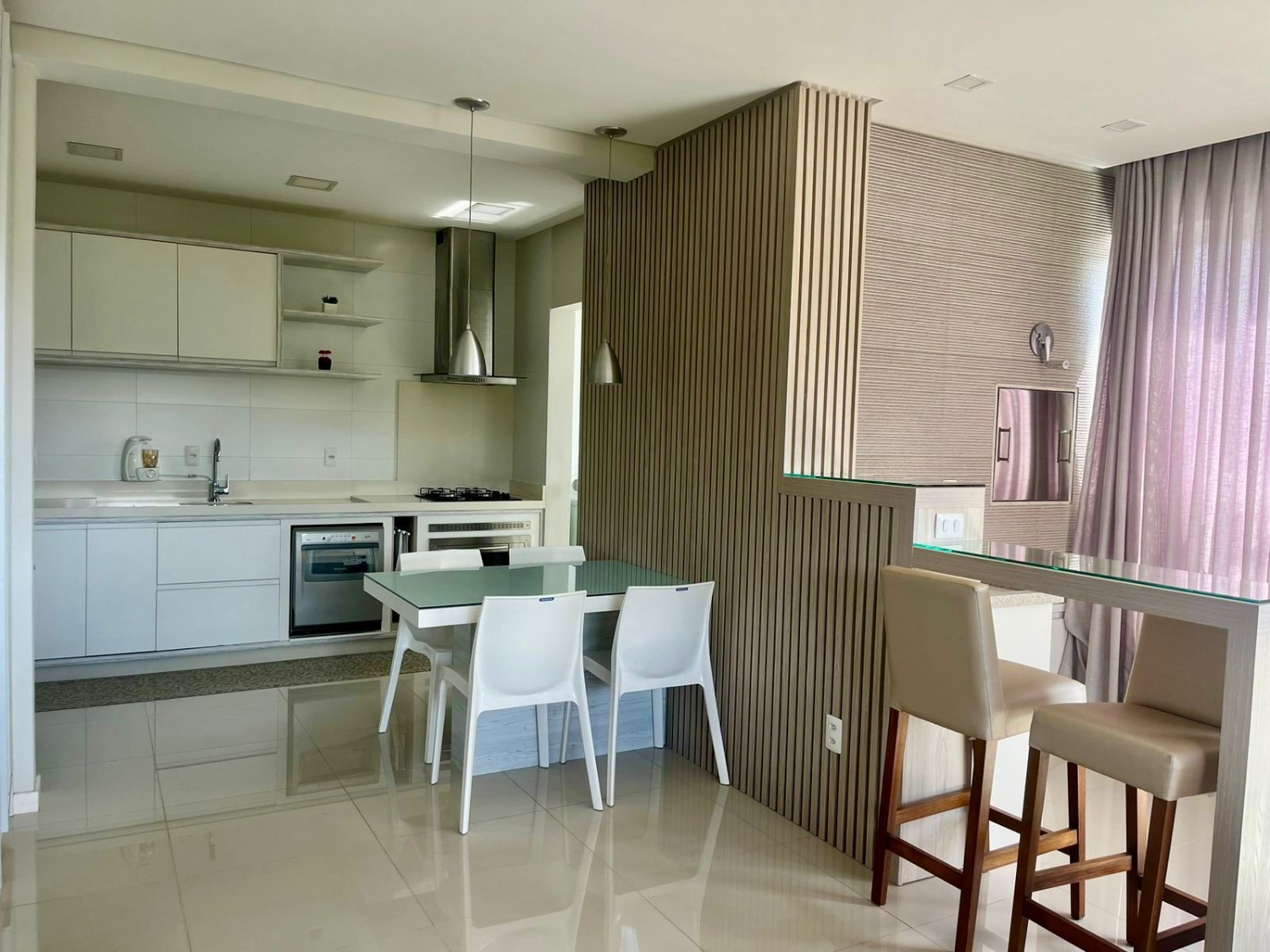 Apartamento Ed. Farol Ponta do Mel em Balneário Camboriú