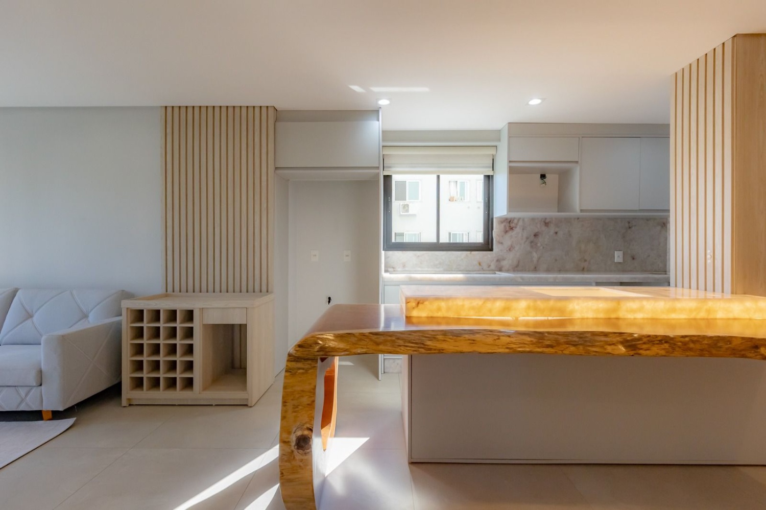 Apartamento no Edifício Palm Coast na Praia Brava - foto 4