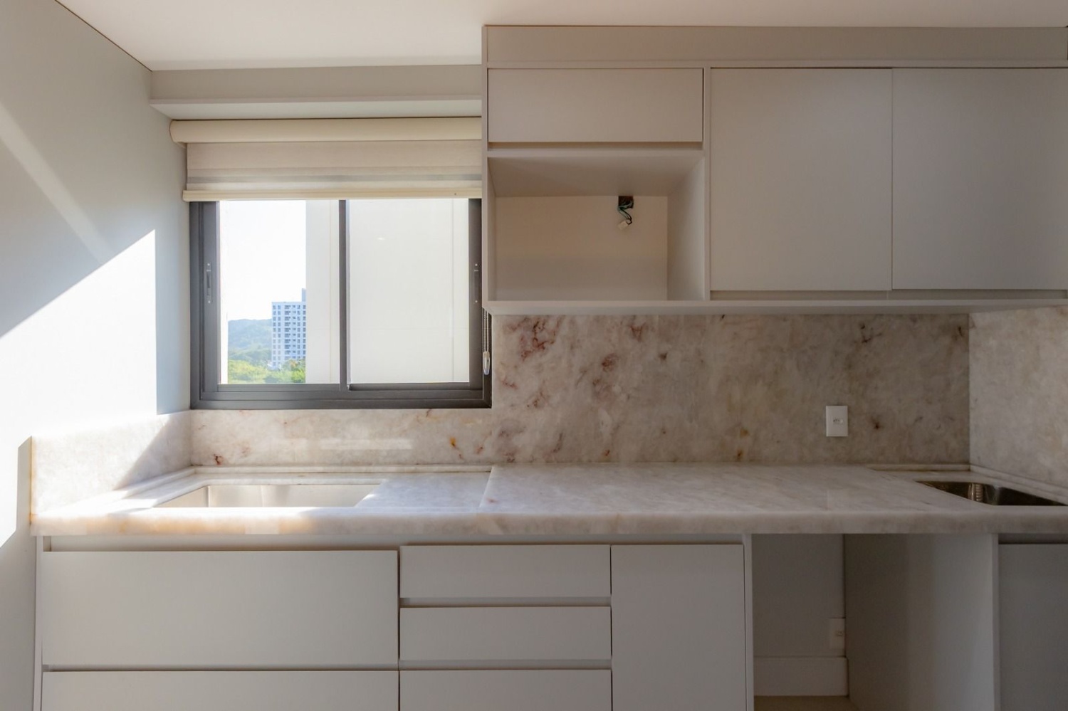 Apartamento no Edifício Palm Coast na Praia Brava - foto 11