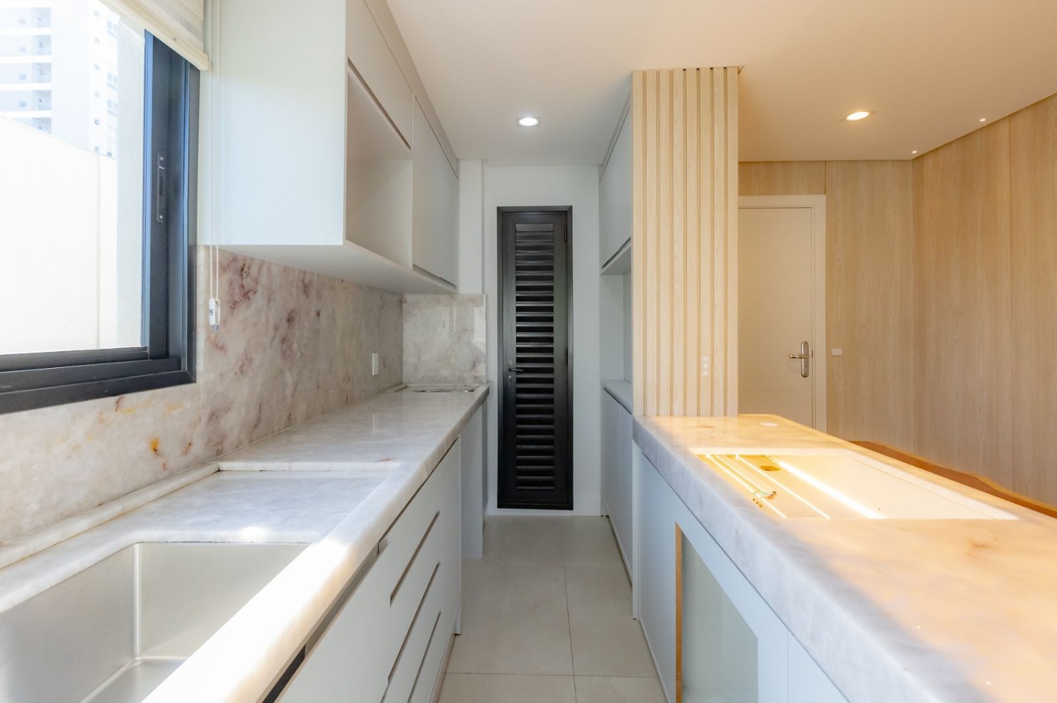 Apartamento no Edifício Palm Coast na Praia Brava - foto 12