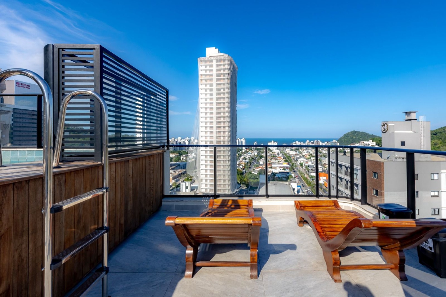 Apartamento no Edifício Palm Coast na Praia Brava - foto 23