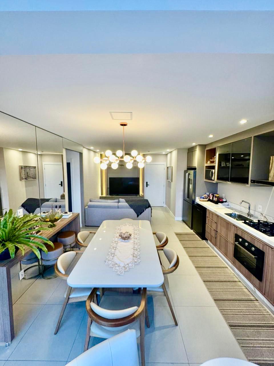 Apartamento no Edifício Brava Hill na Praia Brava - foto 2