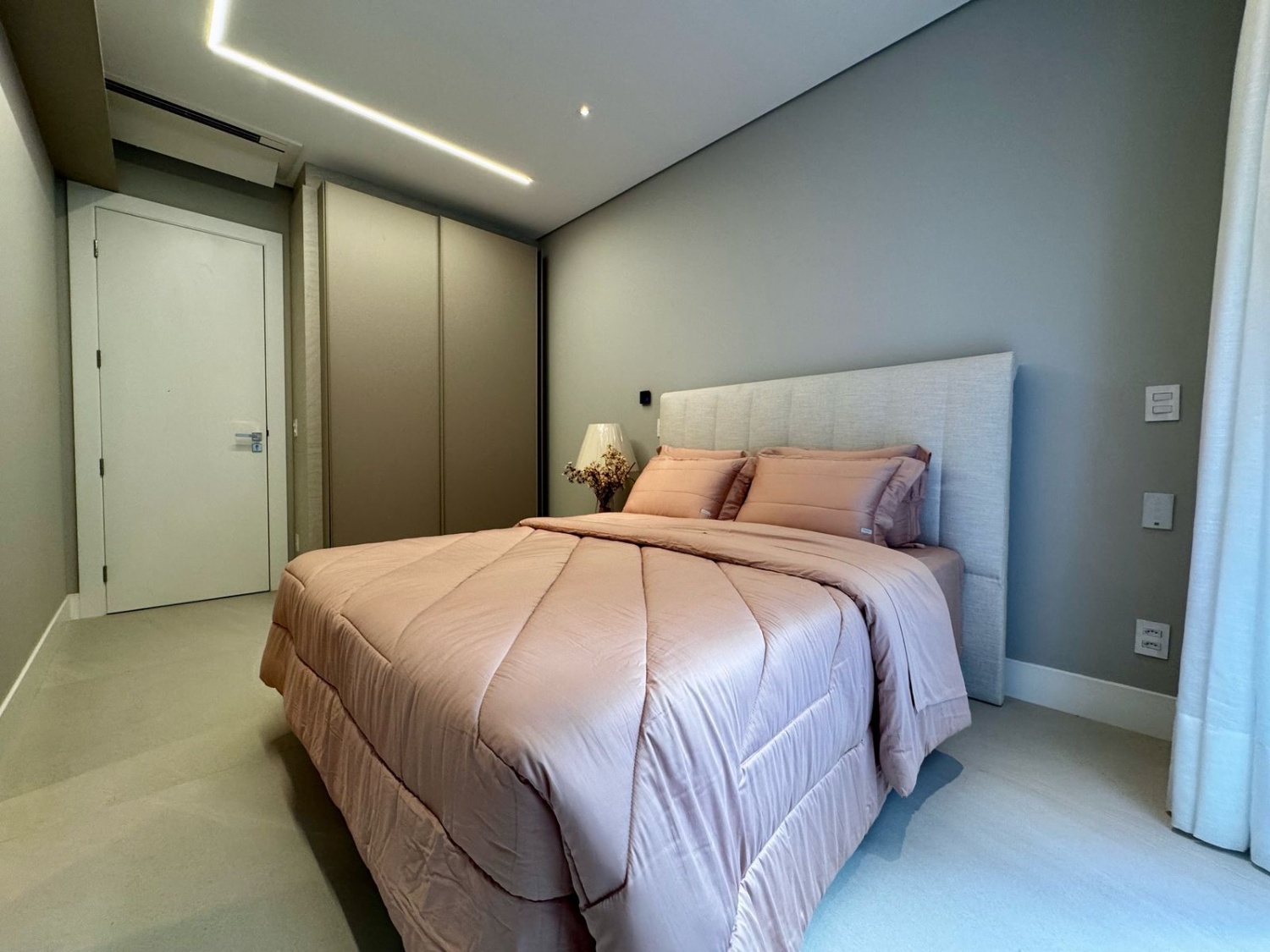Apartamento no Edifício Brava Aikon na Praia Brava - foto 6