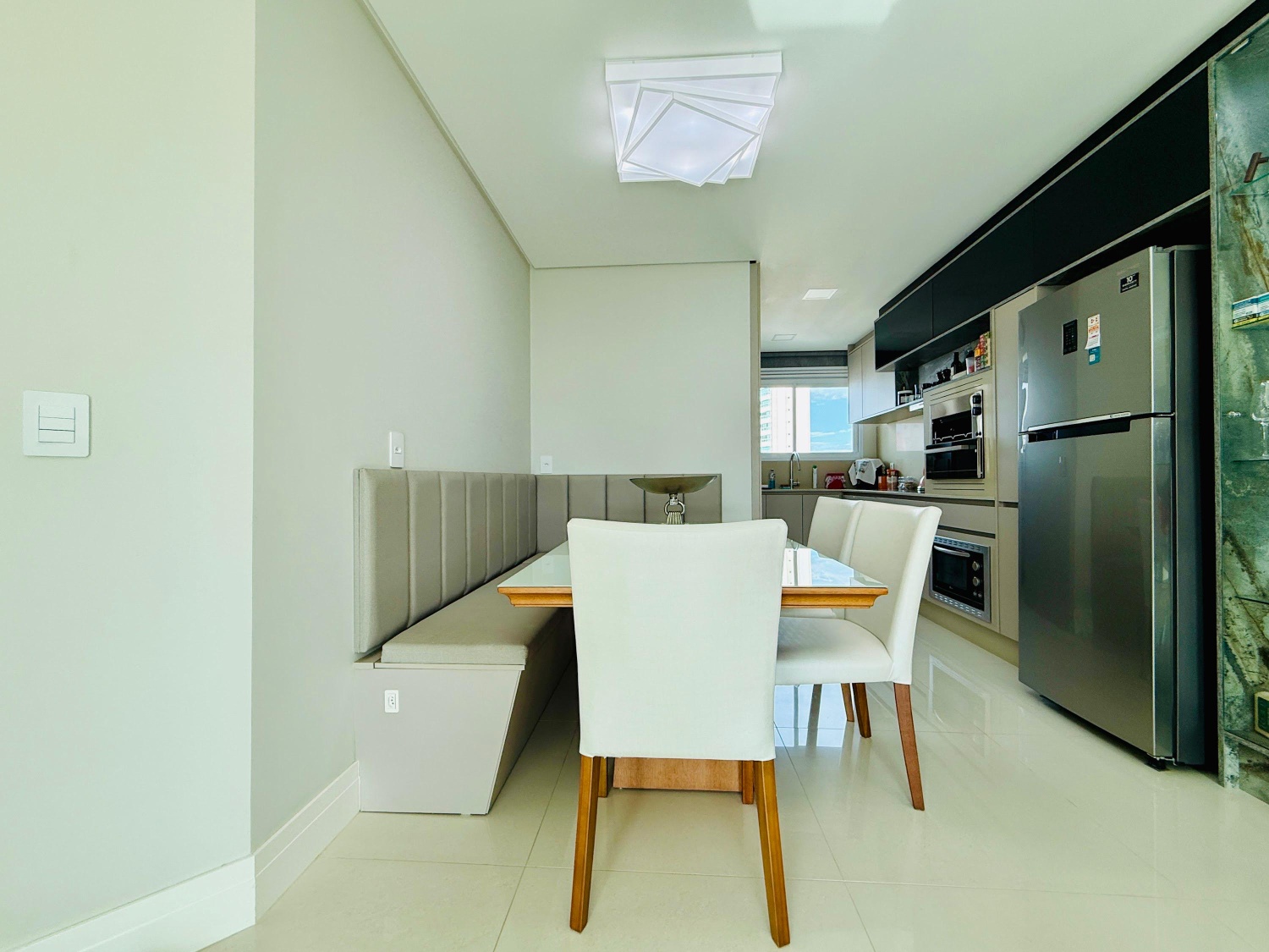 Apartamento no Edifício Falcon Tower - - foto 4