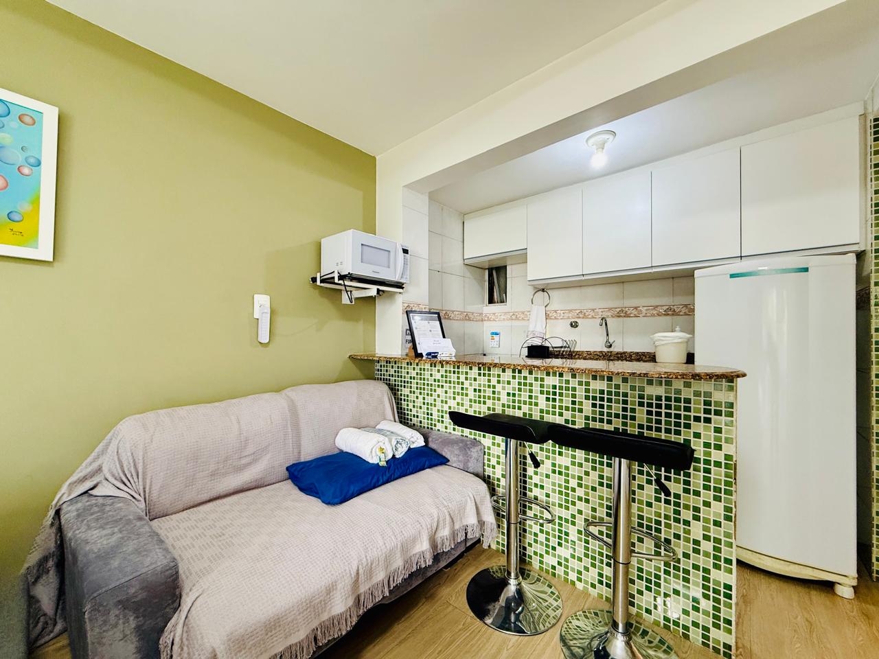 Apartamento no Ed. Residencial Mar Azul em Balneário Camboriú - foto 5
