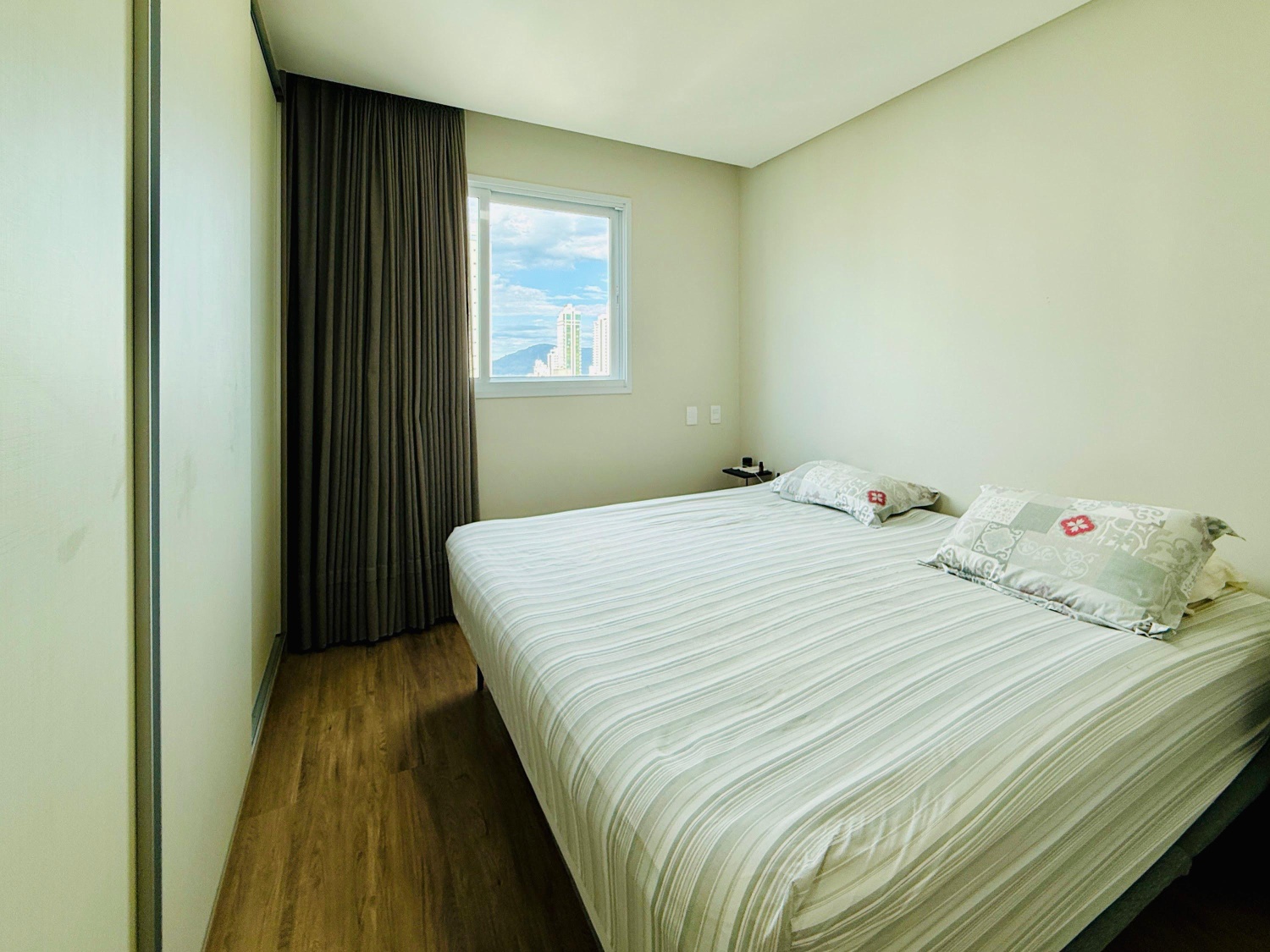 Apartamento no Ed. Residencial Mar Azul em Balneário Camboriú - foto 6