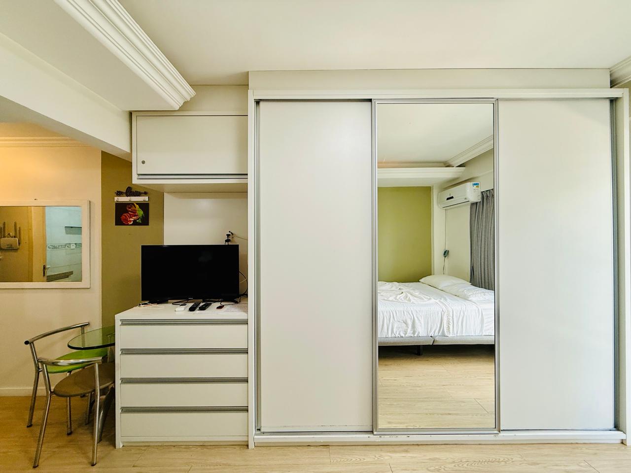Apartamento no Ed. Residencial Mar Azul em Balneário Camboriú - foto 11