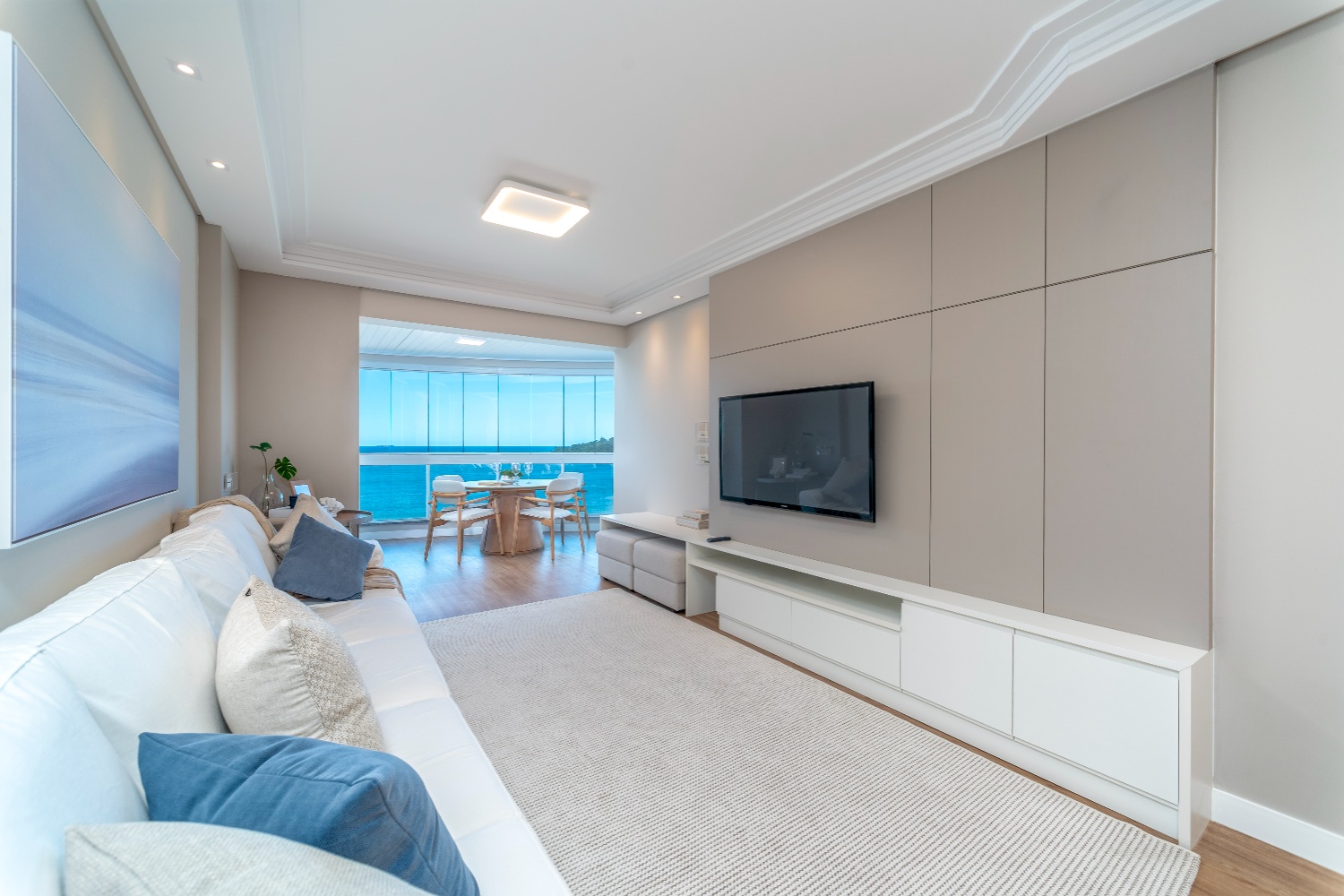 Apartamento no Ed. Number One em Balneário Camboriú - foto 4