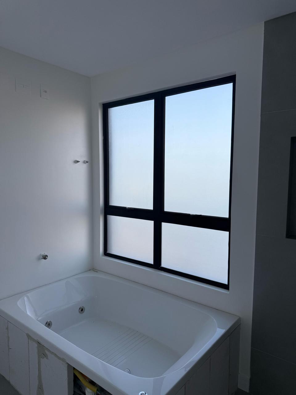 Apartamento no Ed. Diamond Tower em Meia Praia/SC - foto 11