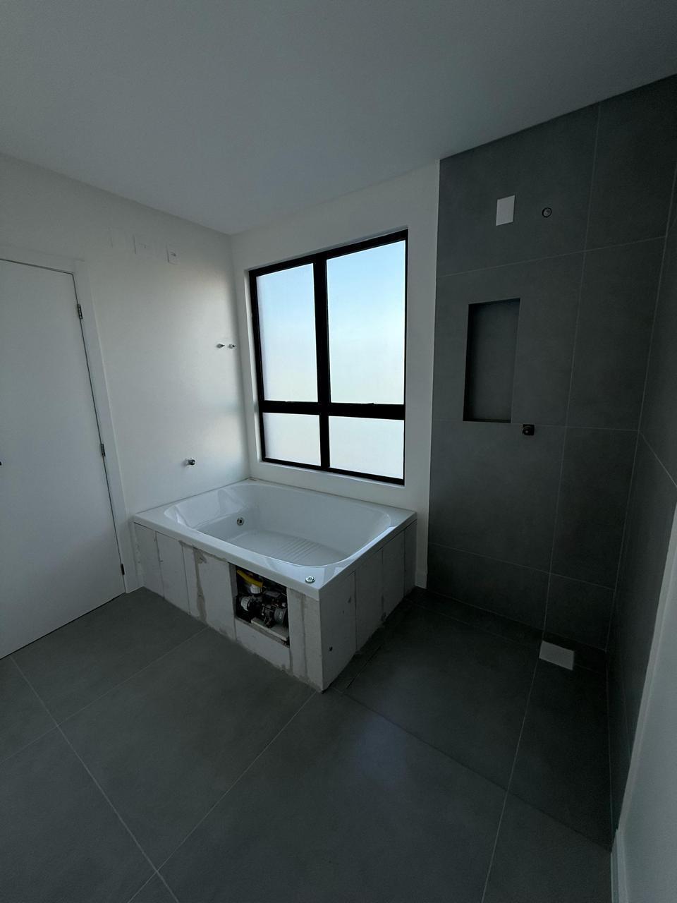Apartamento no Ed. Diamond Tower em Meia Praia/SC - foto 12