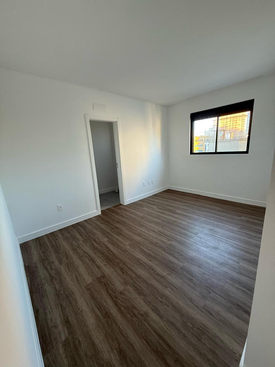 Apartamento no Ed. Diamond Tower em Meia Praia/SC - foto 16