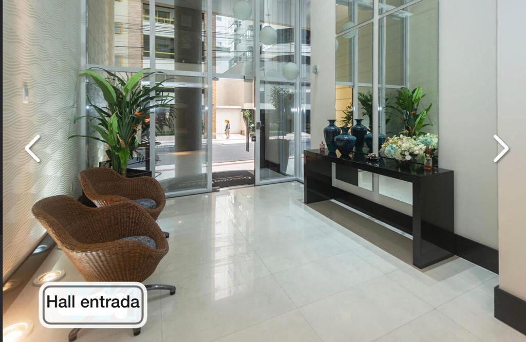 Apartamento no Ed. Giacomo Puccini em Balneário Camboriú - foto 12