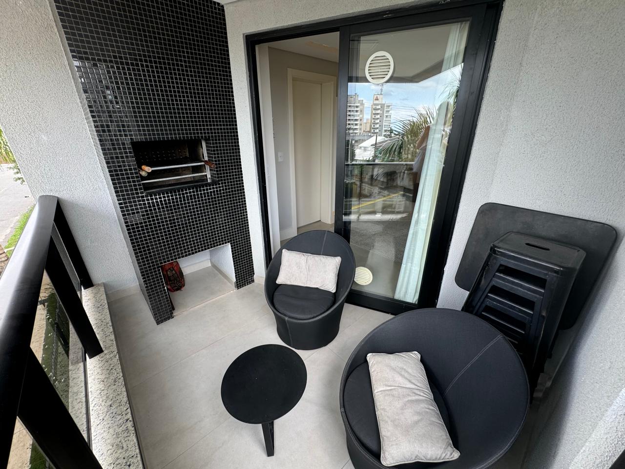 Apartamento no Ed. Brava Hills na Praia dos Amores - foto 7