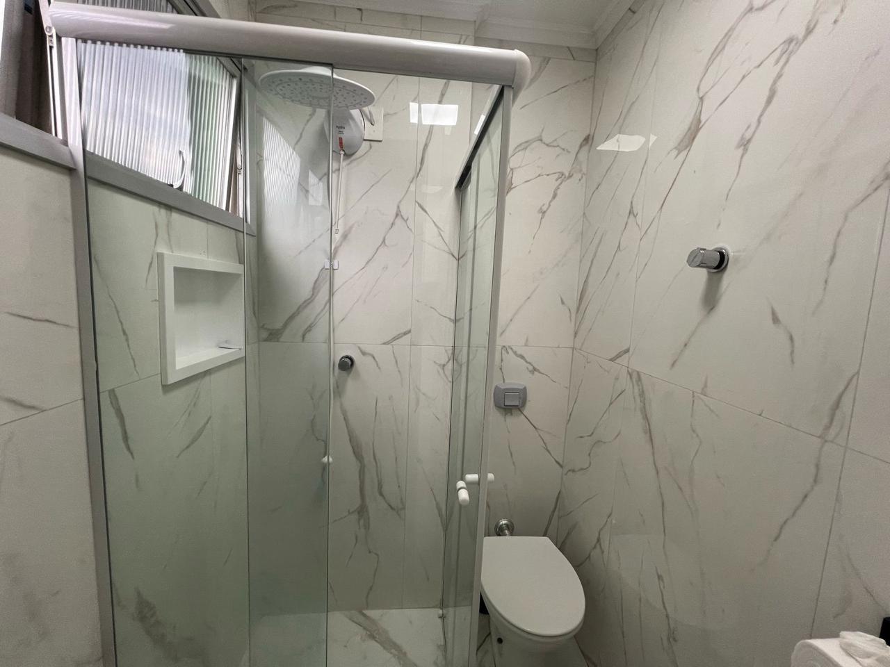Apartamento no Ed. Albany em Balneário Camboriú - foto 9
