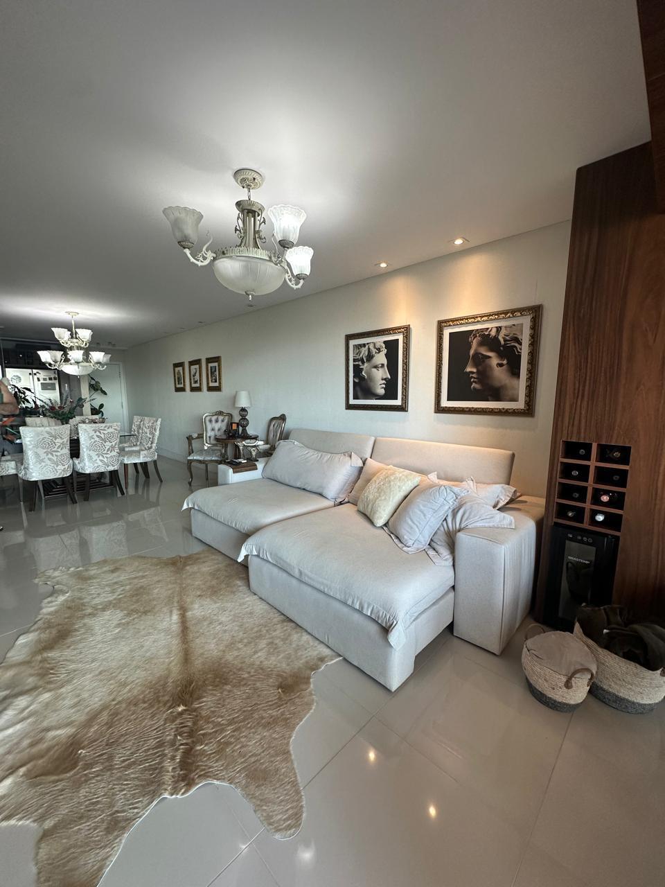 Apartamento no Aloha Home Resort na Praia Brava - Praia Brava/SC