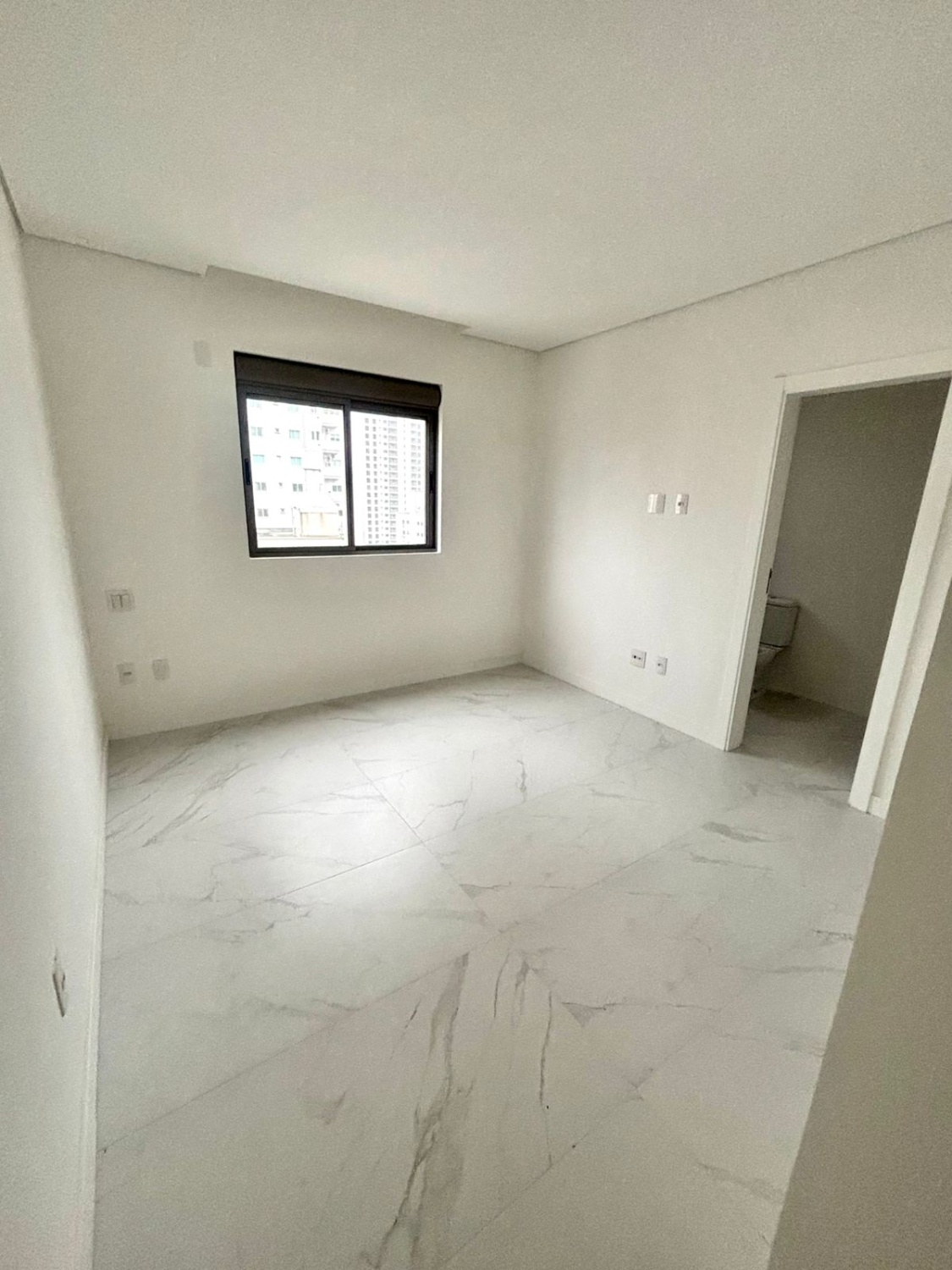 Apartamento no Ed. Las Brisas em Balneário Camboriú - foto 5
