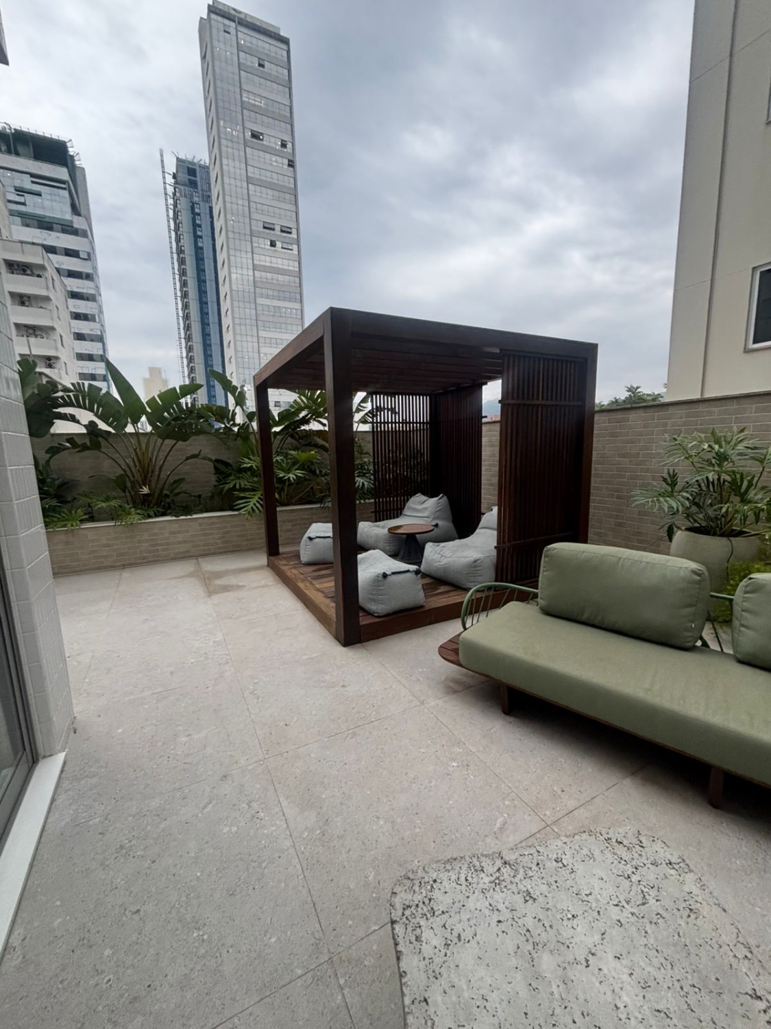 Apartamento no Ed. Las Brisas em Balneário Camboriú - foto 9