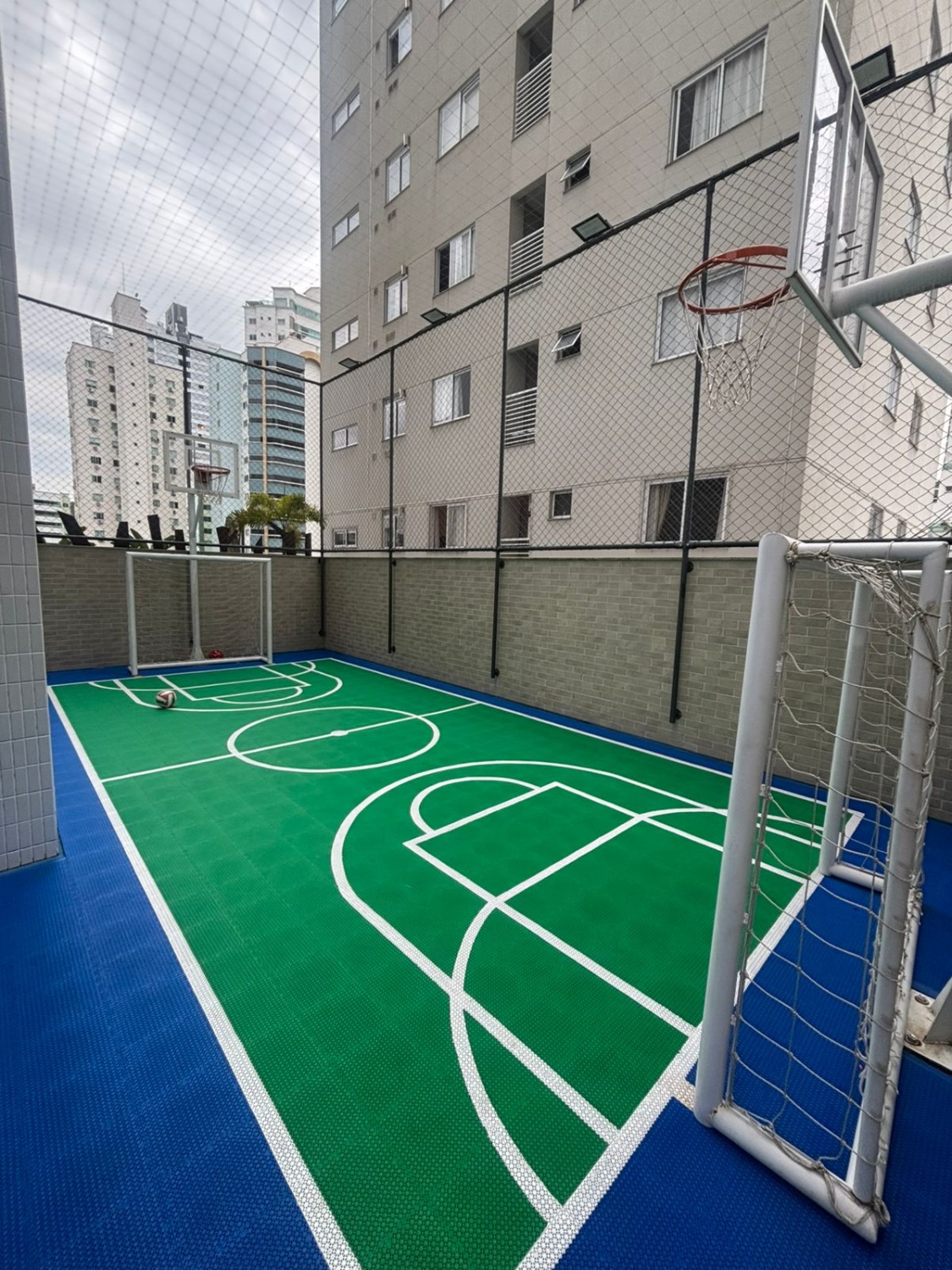 Apartamento no Ed. Las Brisas em Balneário Camboriú - foto 10