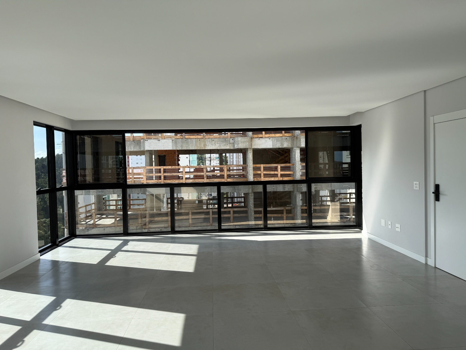 Apartamento no Ed. Costa Esmeralda Residence em Balneário Camboriú - foto 17