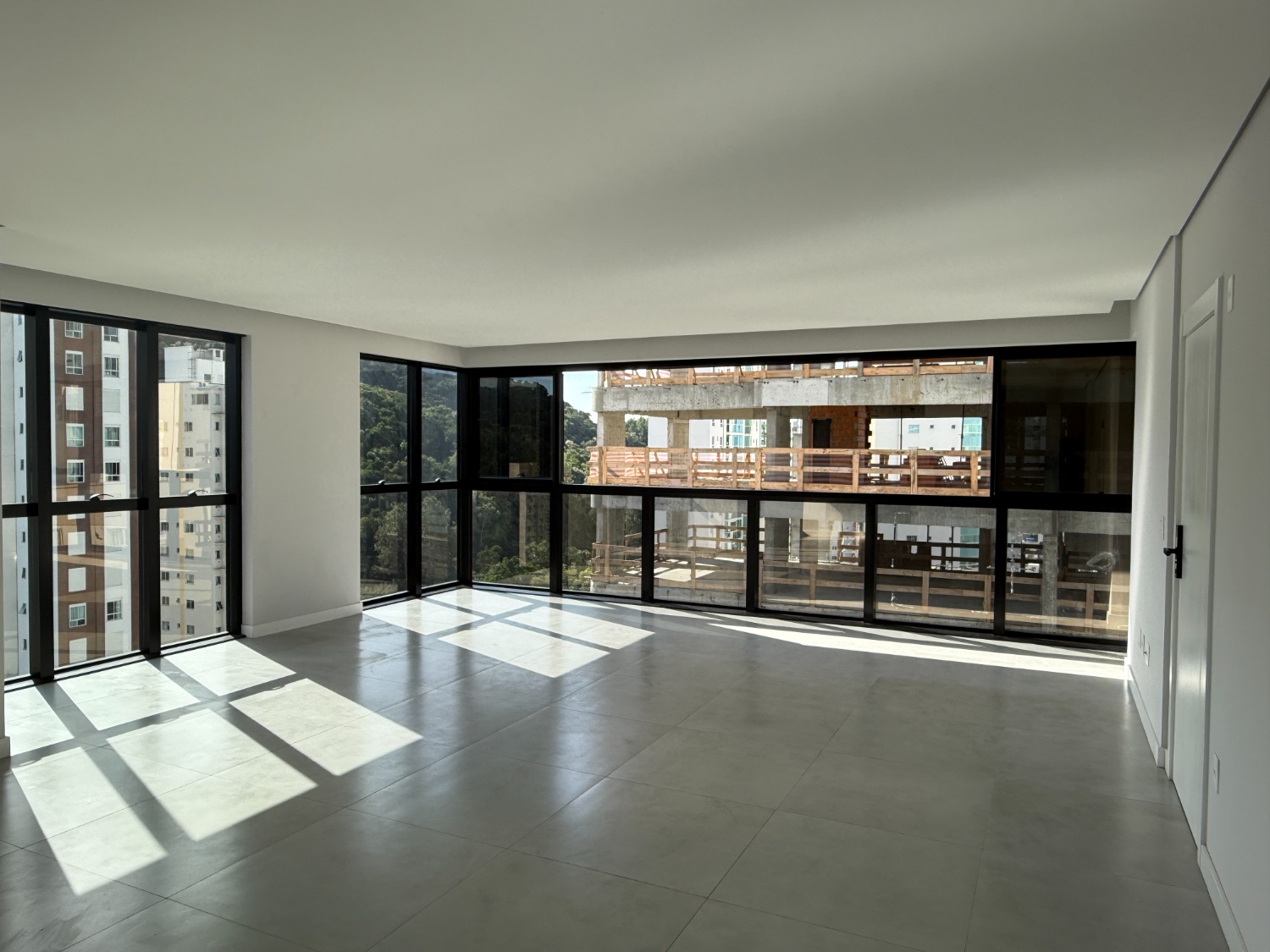 Apartamento no Ed. Costa Esmeralda Residence em Balneário Camboriú - foto 20