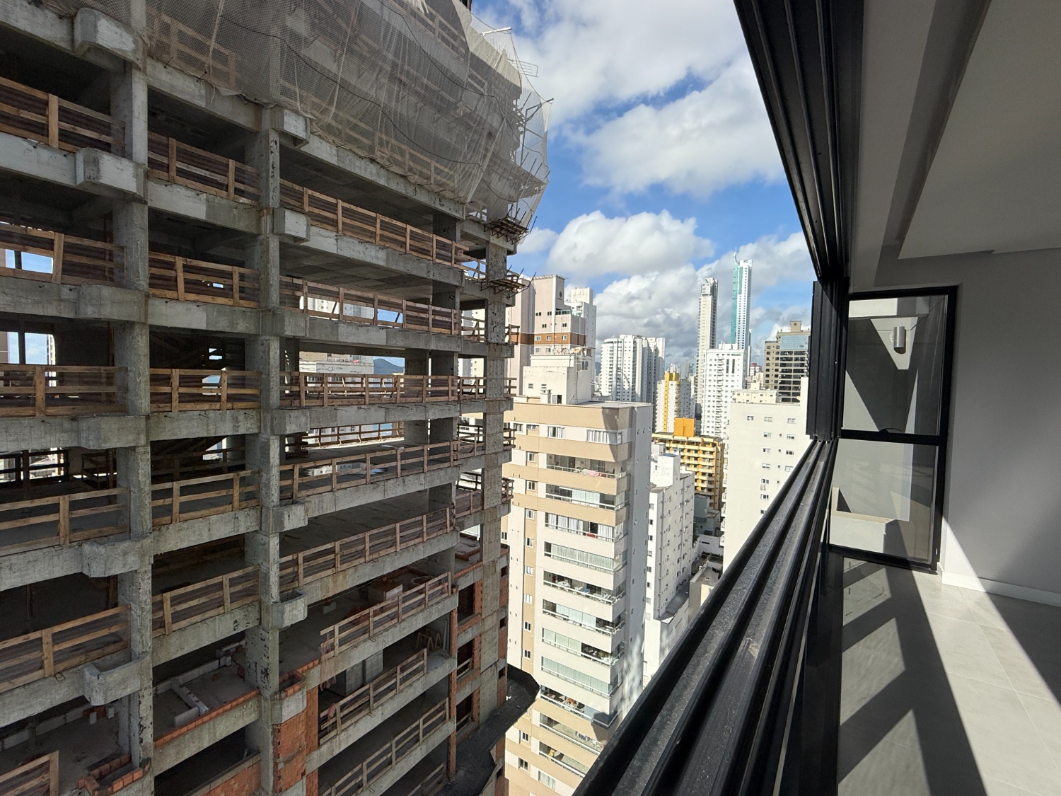 Apartamento no Ed. Costa Esmeralda Residence em Balneário Camboriú - foto 21