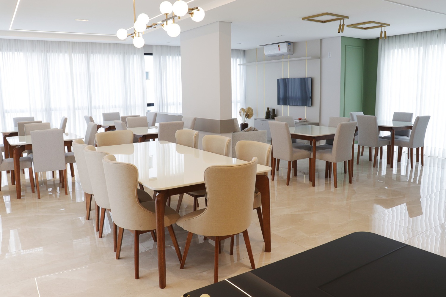 Apartamento no Ed. Costa Esmeralda Residence em Balneário Camboriú - foto 29