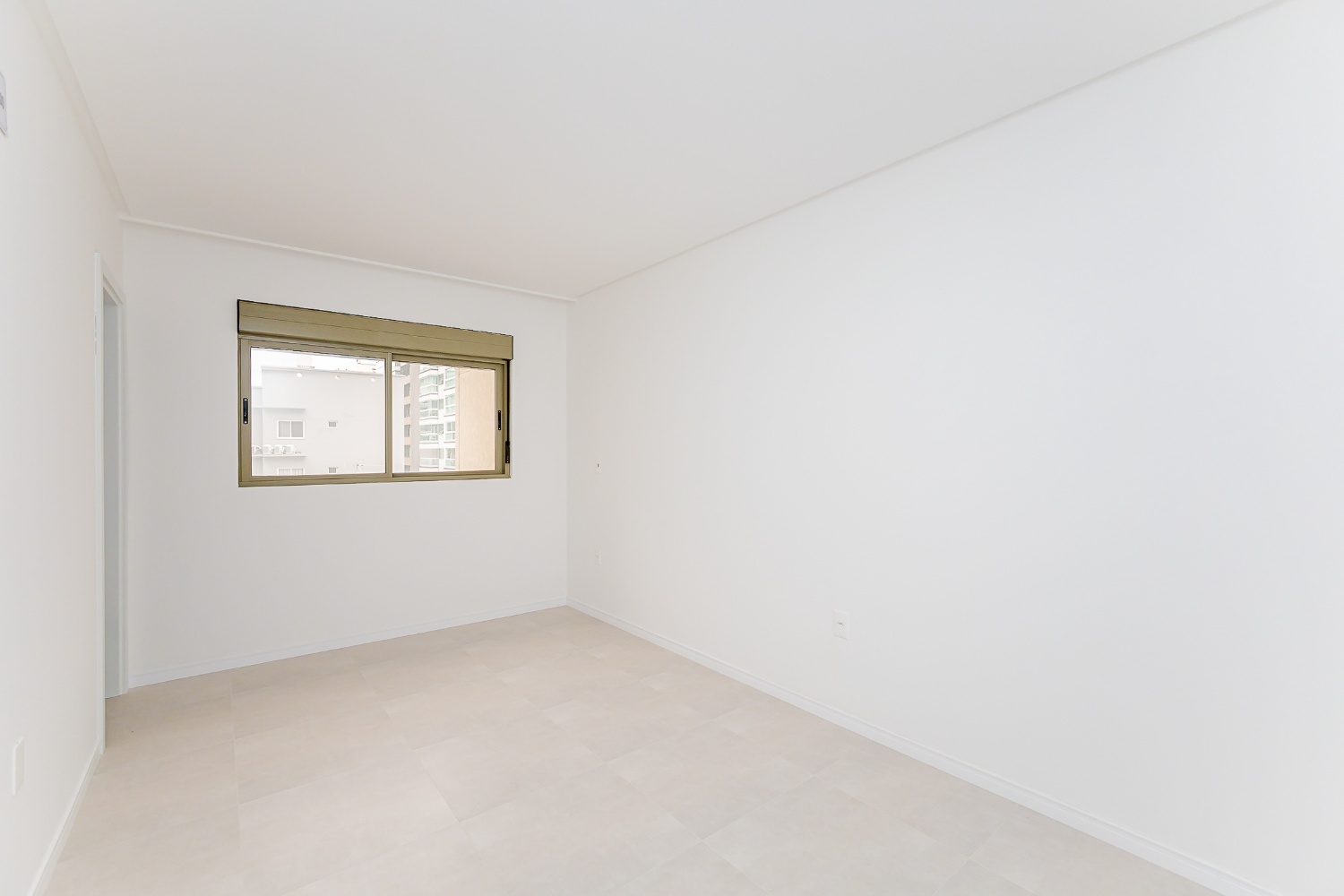 Apartamento no Ed. Ville de Lyon em Meia Praia - Itapema/SC - foto 11