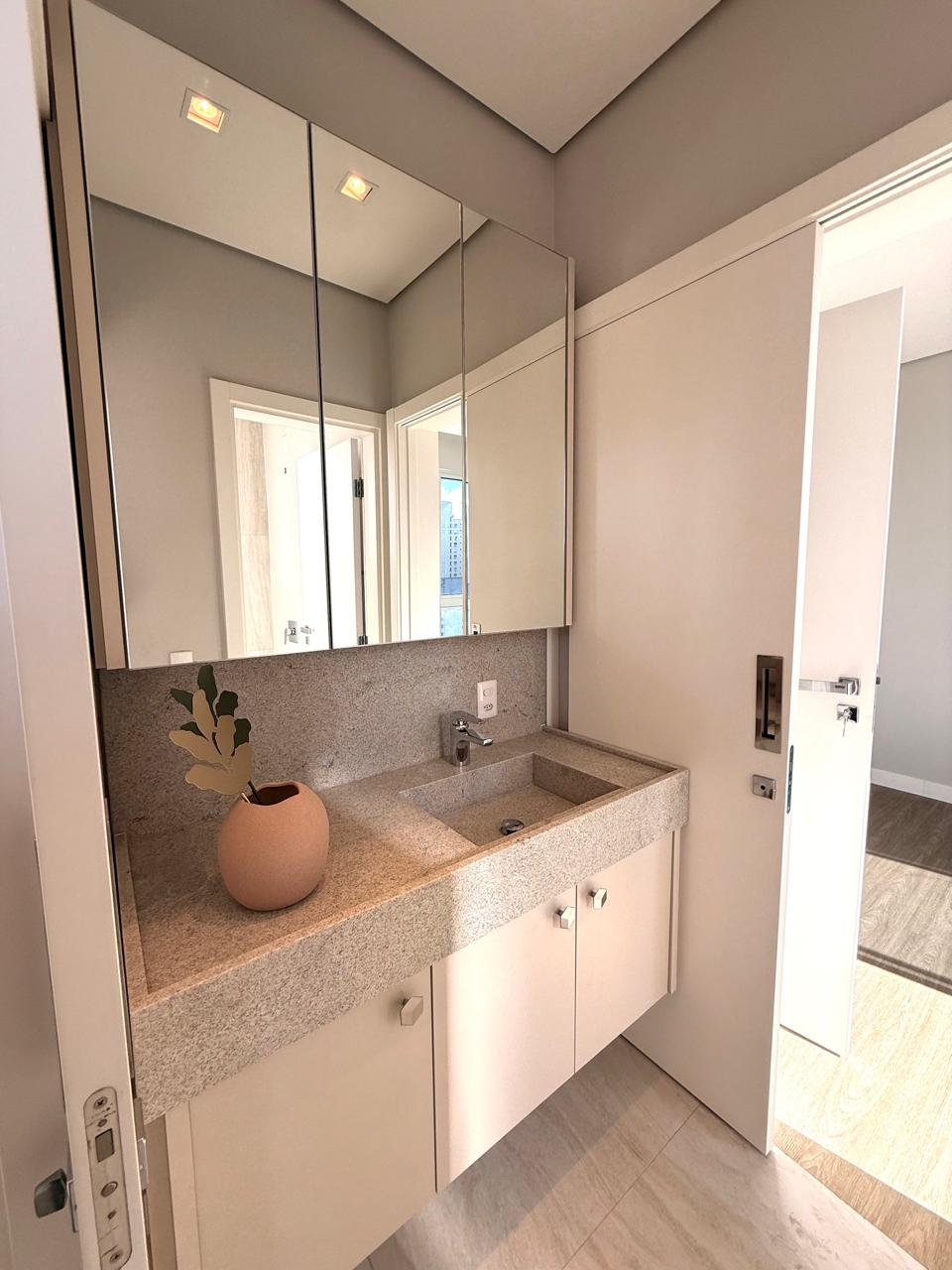 Apartamento no Ed. Città di Vinci em Balneário Camboriú - foto 20