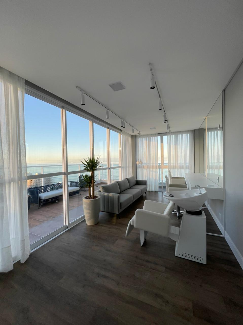 Apartamento no Residencial Brava Arts na Praia Brava - foto 16