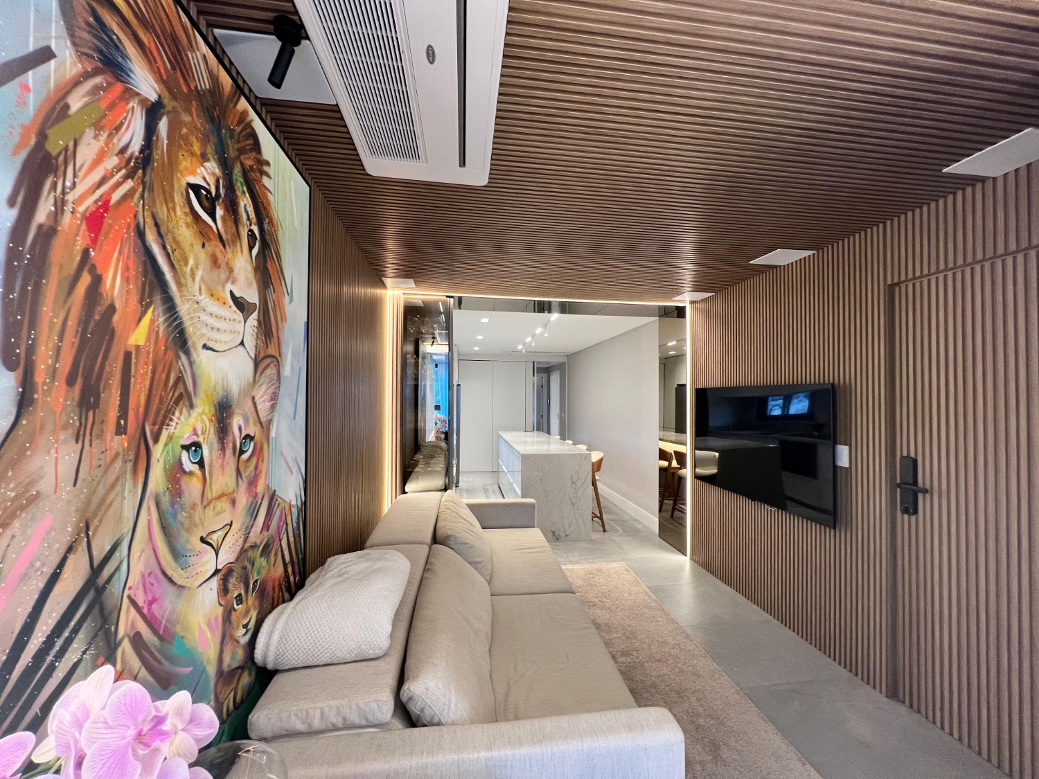 Apartamento no Ed. Saint Antoine na Praia dos Amores em Balneário Camboriú - foto 5