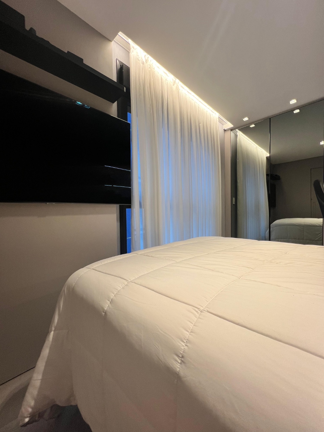 Apartamento no Ed. Saint Antoine na Praia dos Amores em Balneário Camboriú - foto 7