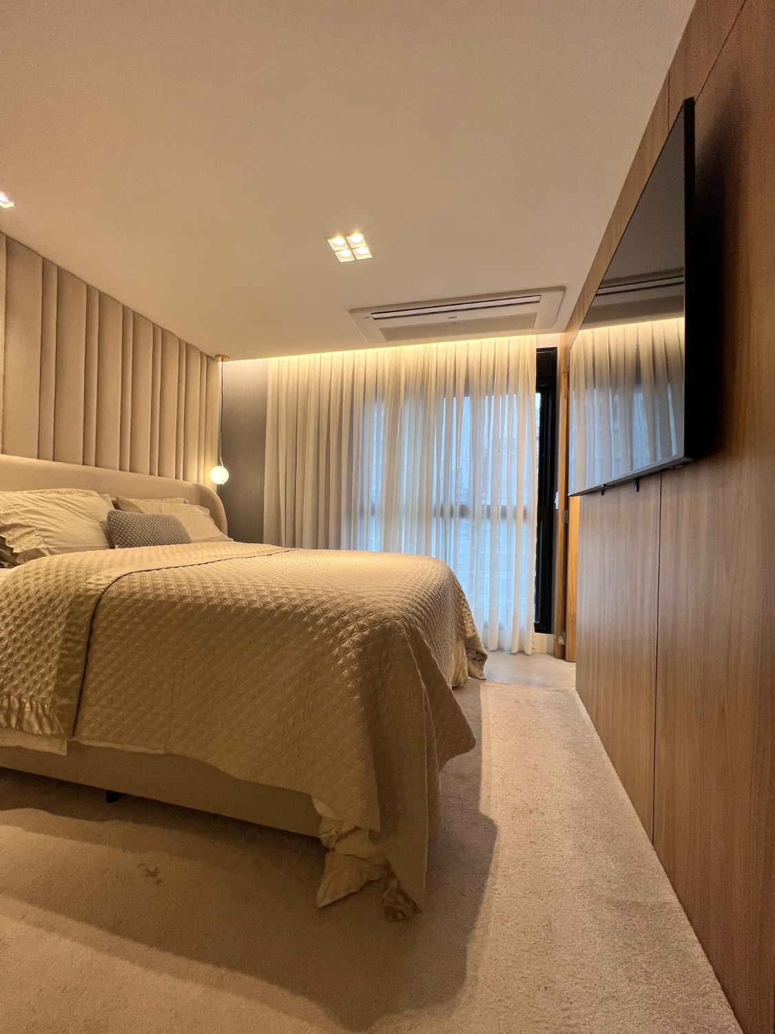 Apartamento no Ed. Saint Antoine na Praia dos Amores em Balneário Camboriú - foto 12
