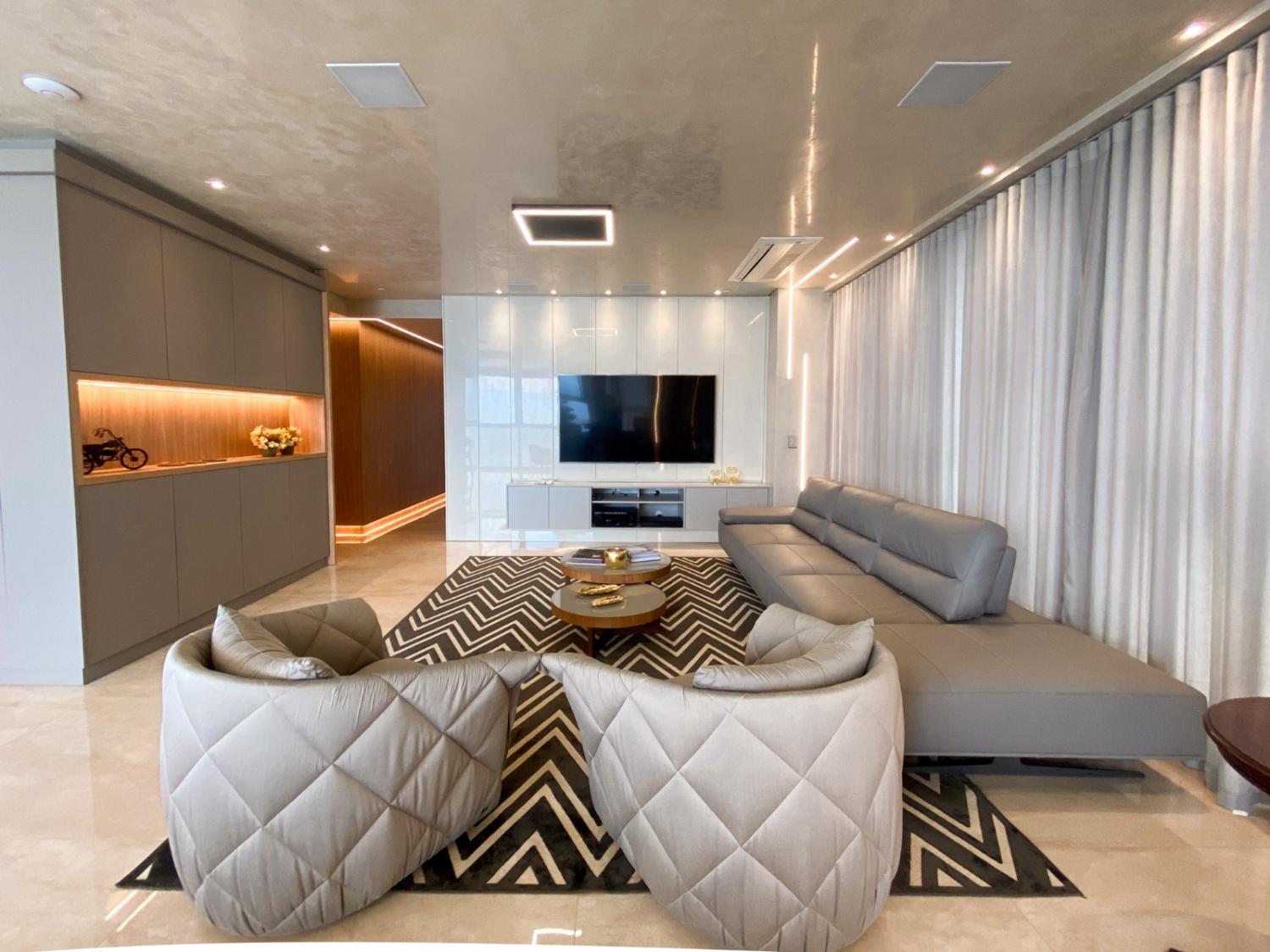 Apartamento no Ed. Copenhagen em Balneário Camboriú - foto 5