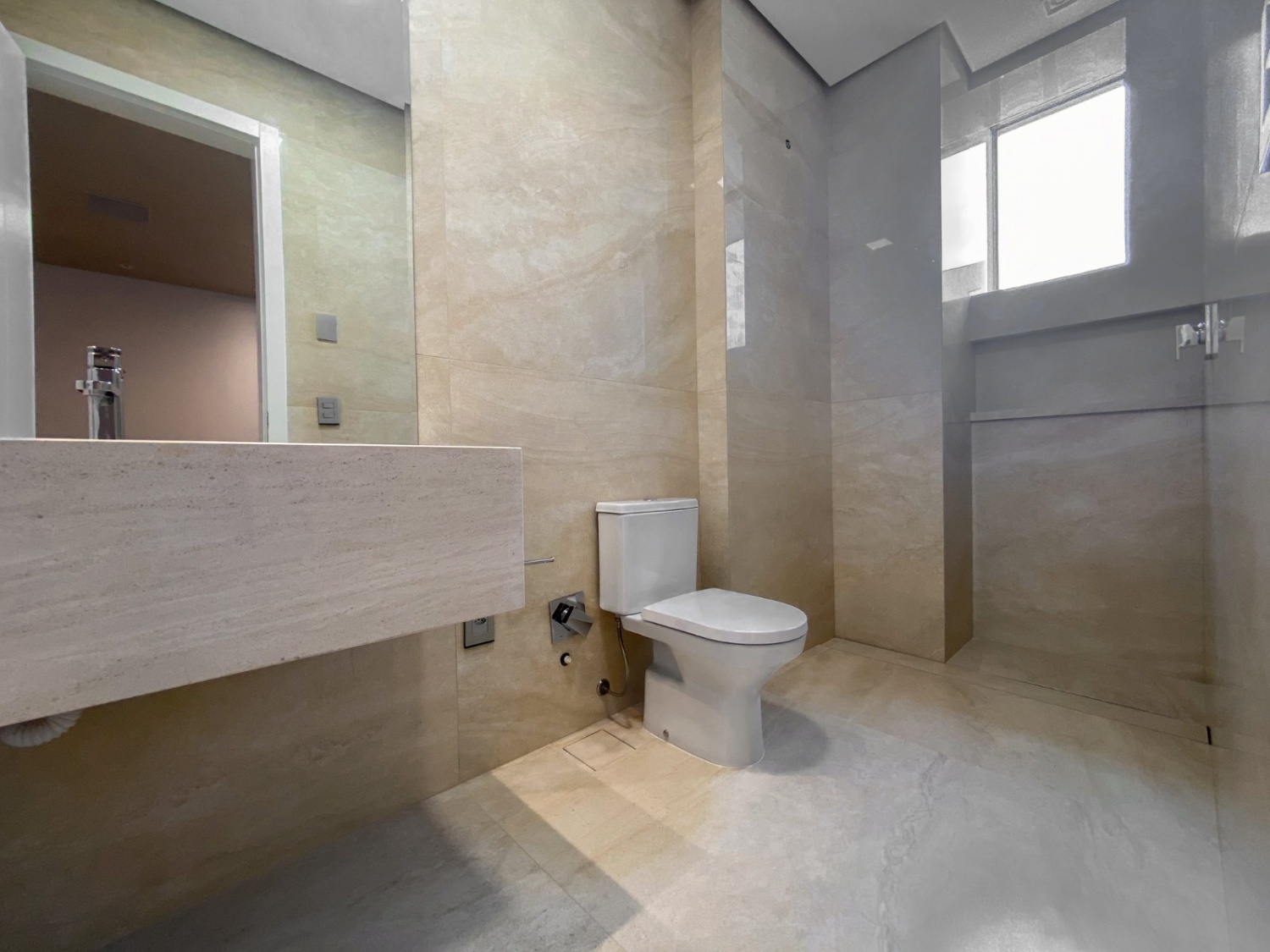 Apartamento no Ed. Copenhagen em Balneário Camboriú - foto 21