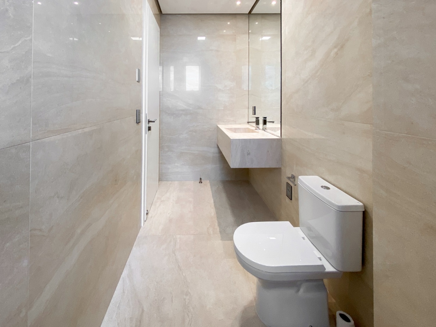 Apartamento no Ed. Copenhagen em Balneário Camboriú - foto 25