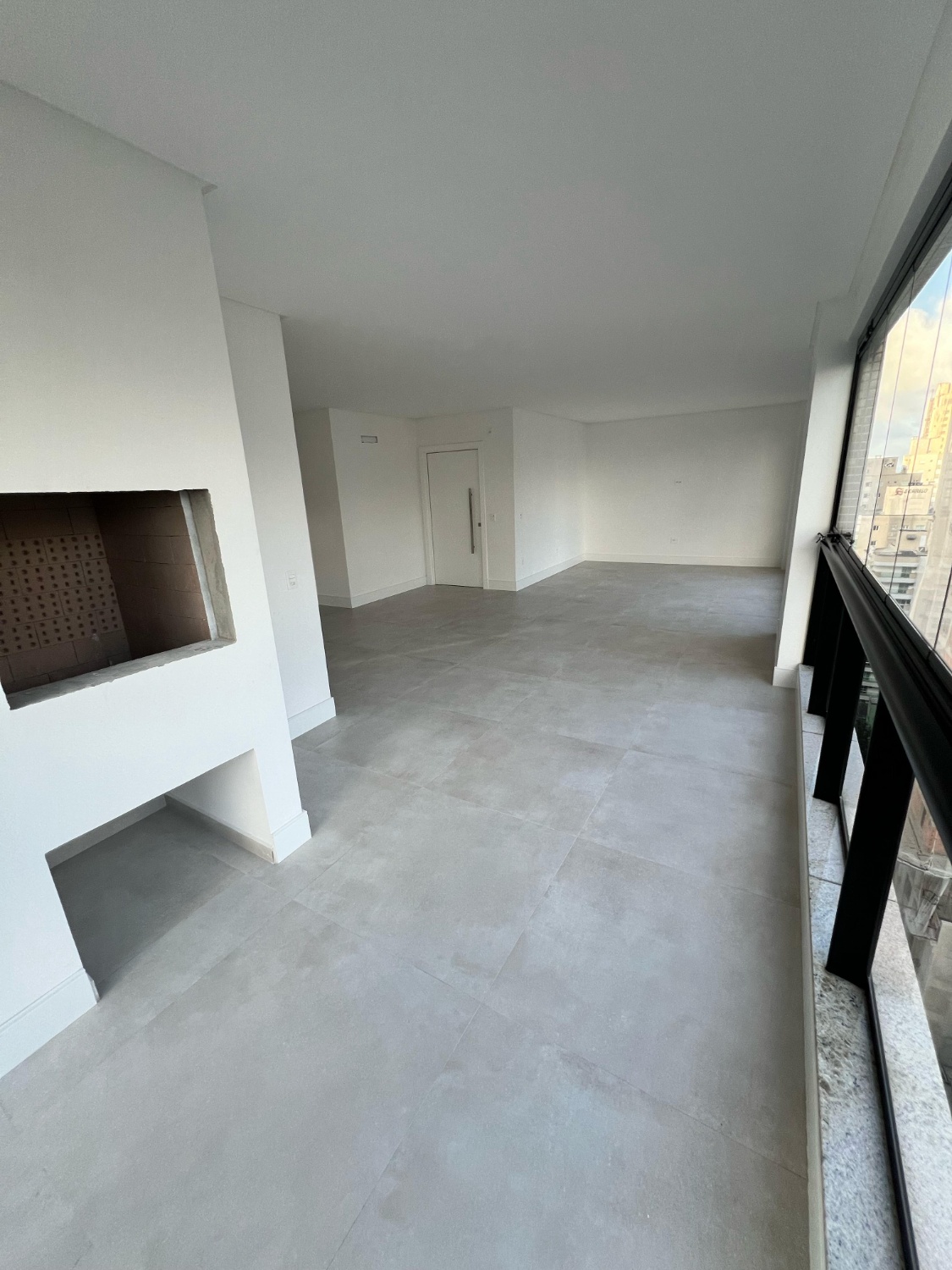 Apartamento no Ed. Fiore Del Mare em Meia Praia - Itapema/SC - foto 8