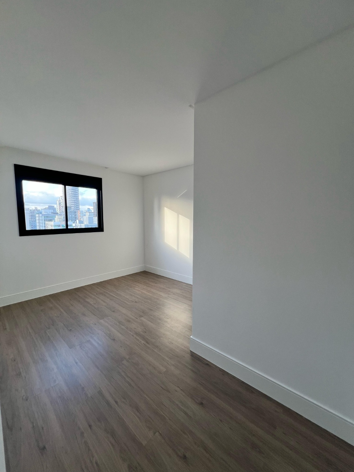 Apartamento no Ed. Fiore Del Mare em Meia Praia - Itapema/SC - foto 11