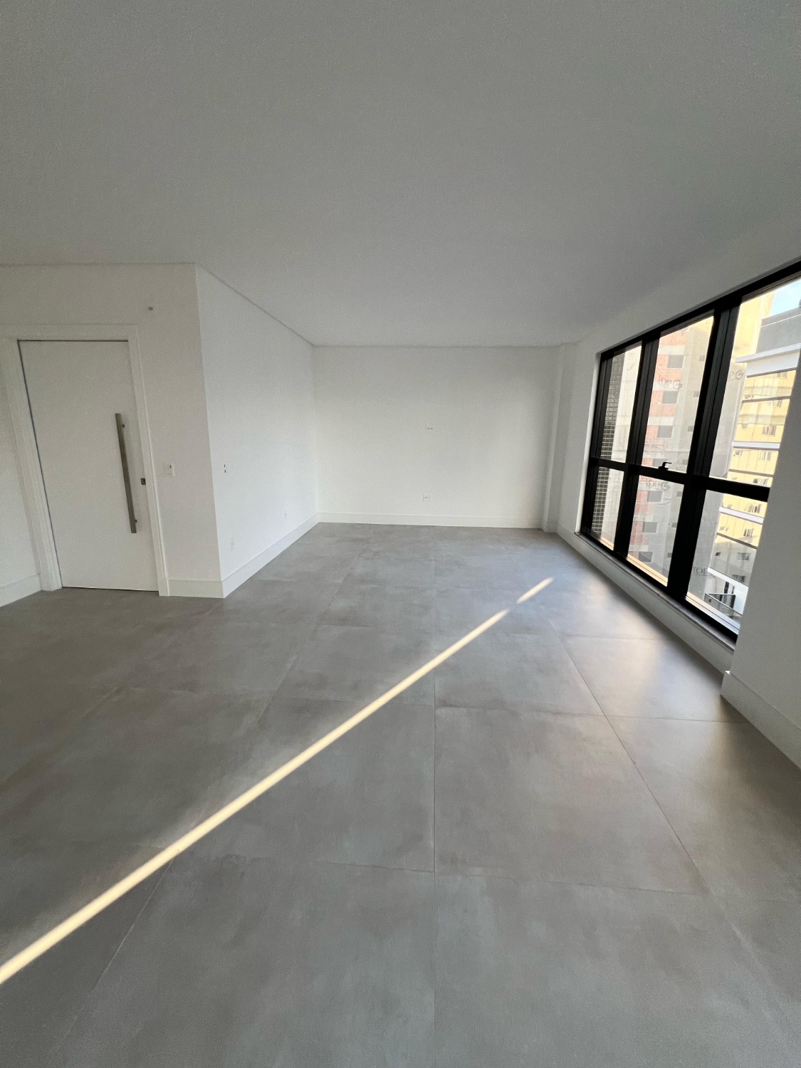 Apartamento no Ed. Fiore Del Mare em Meia Praia - Itapema/SC - foto 14