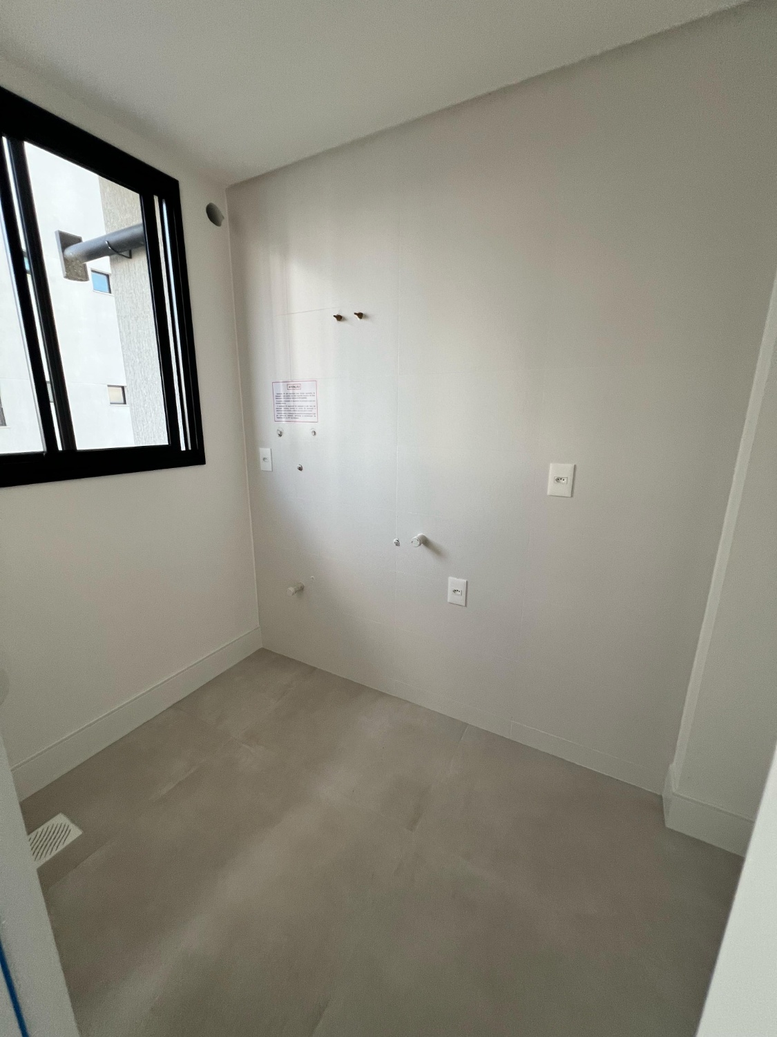 Apartamento no Ed. Fiore Del Mare em Meia Praia - Itapema/SC - foto 19