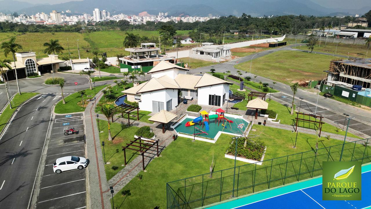Terreno no Condomínio Parque do Lago em Camboriú - foto 9