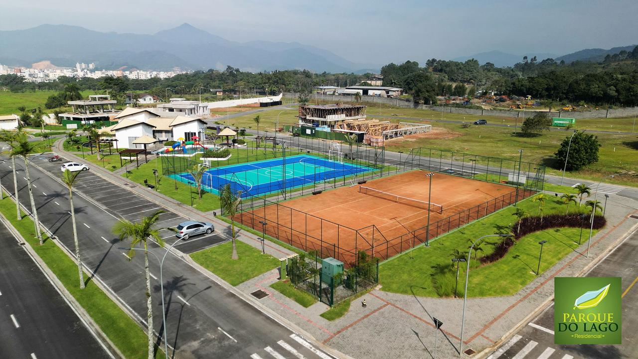 Terreno no Condomínio Parque do Lago em Camboriú - foto 11