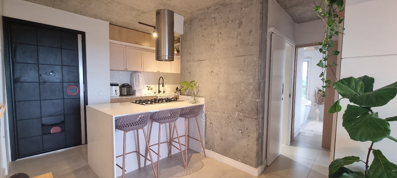 Apartamento no Ed. Max Haus na Praia Brava - foto 8