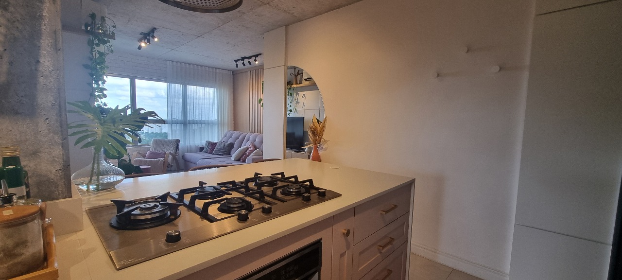 Apartamento no Ed. Max Haus na Praia Brava - foto 12