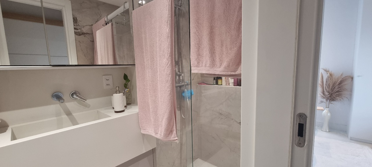 Apartamento no Ed. Max Haus na Praia Brava - foto 24