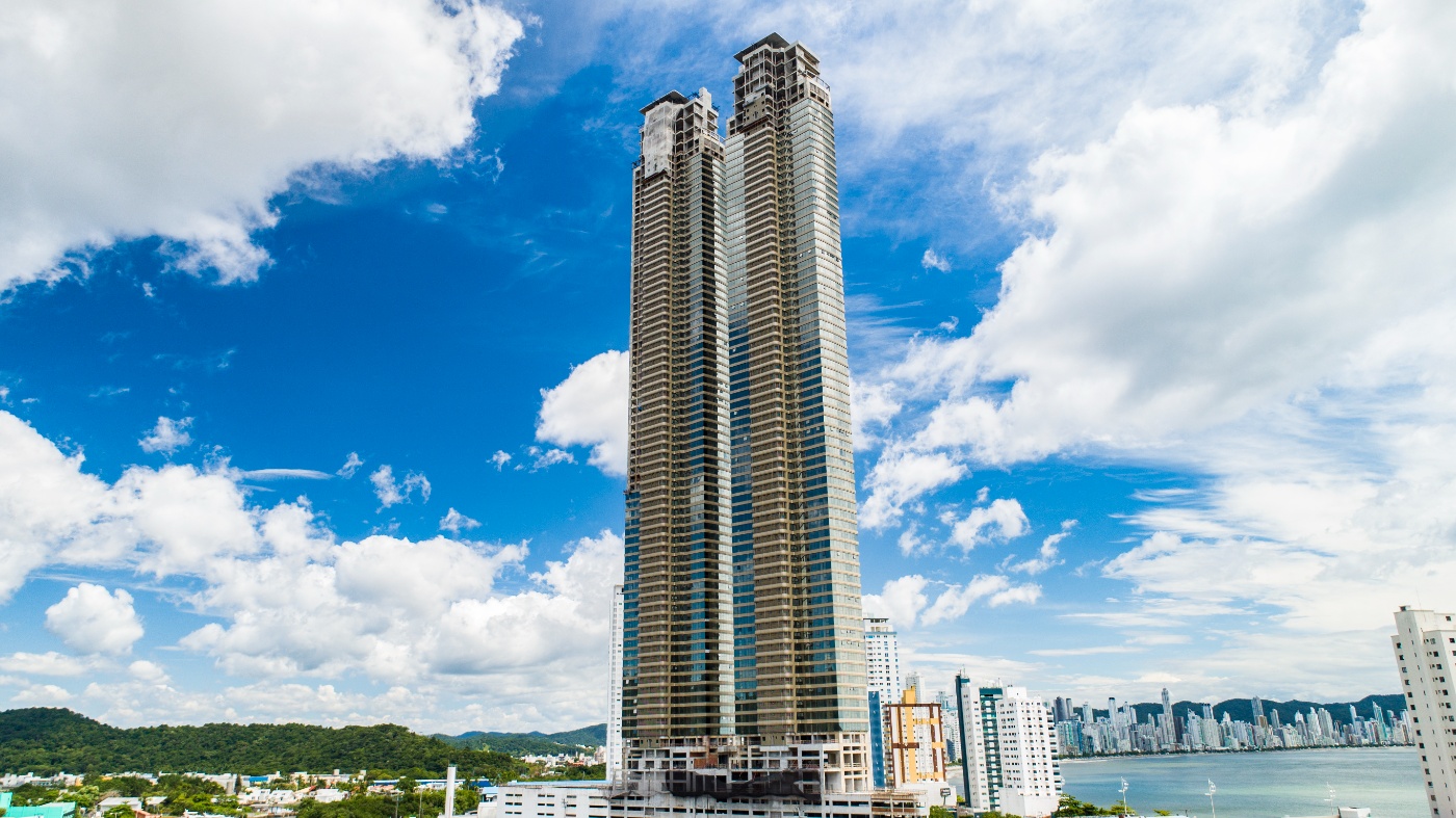 Apartamento no Ed. Yachthouse by Pininfarina na Barra Sul em Balneário Camboriú - foto 7
