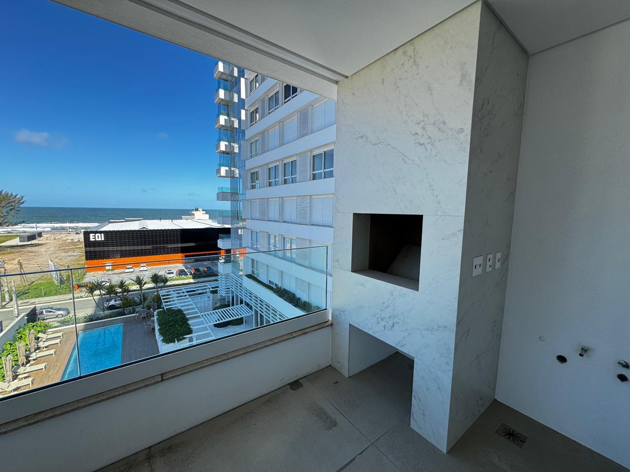 Apartamento no Ed. Riva na Praia Brava - foto 2