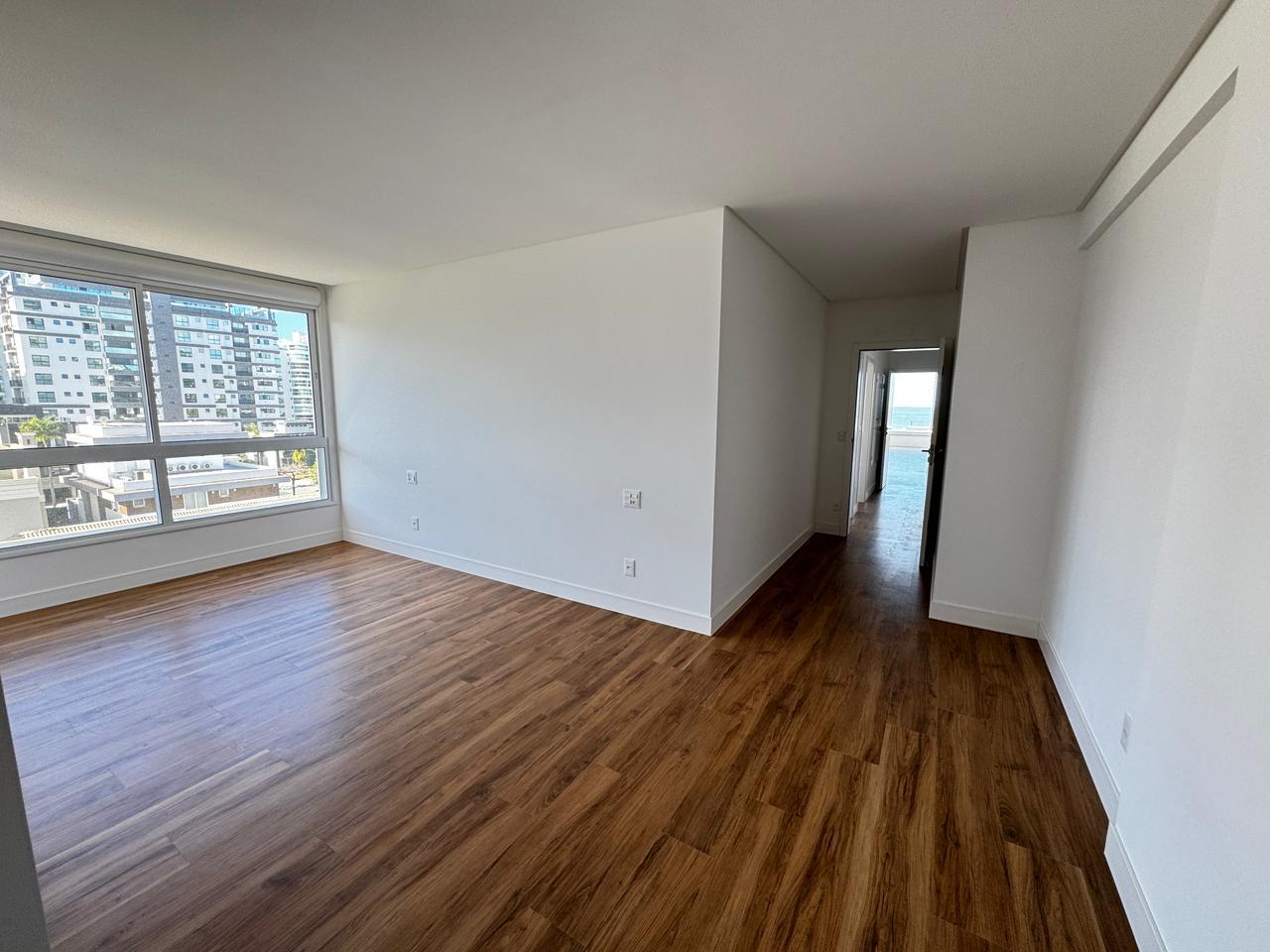 Apartamento no Ed. Riva na Praia Brava - foto 6