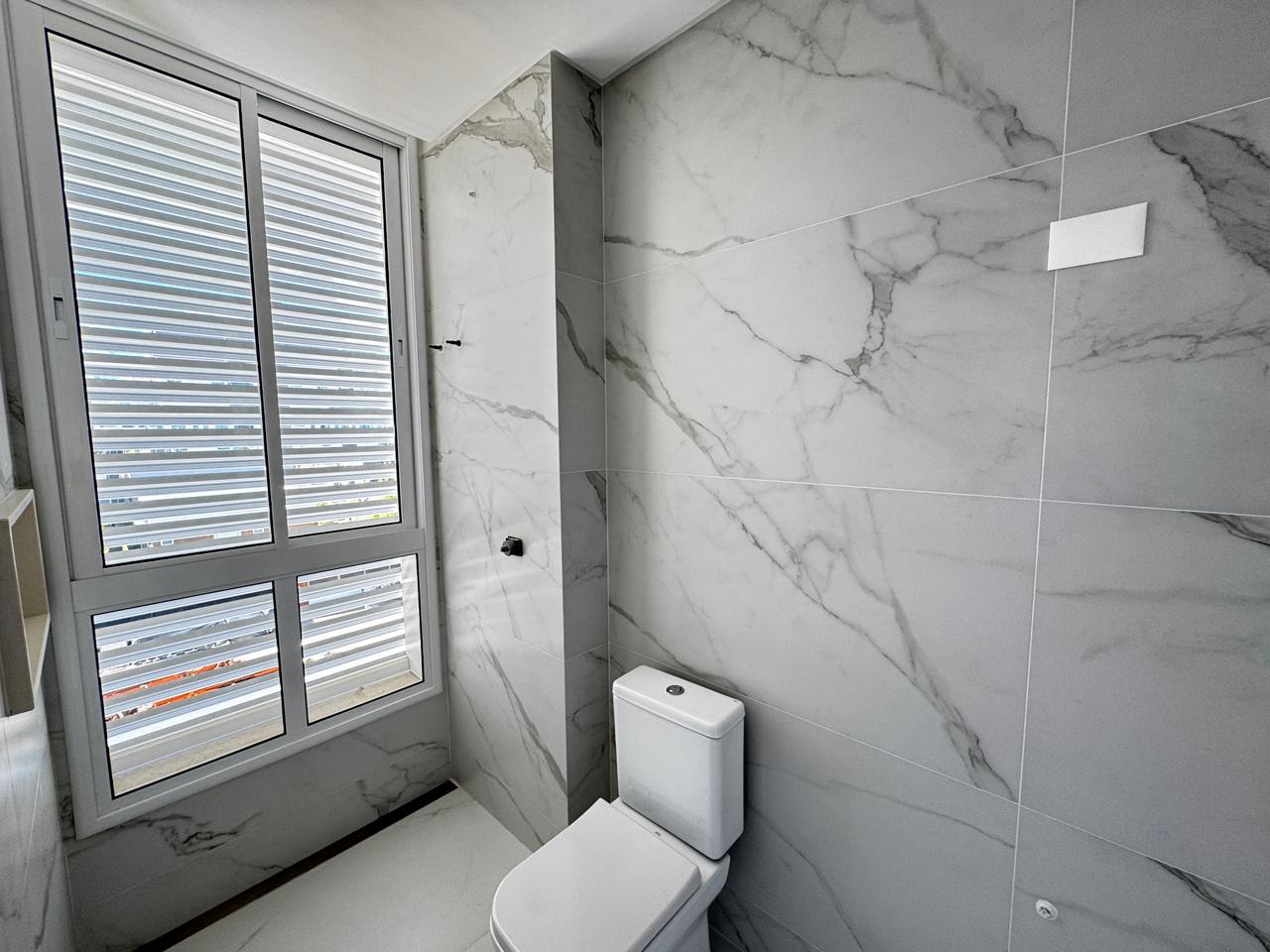 Apartamento no Ed. Riva na Praia Brava - foto 9