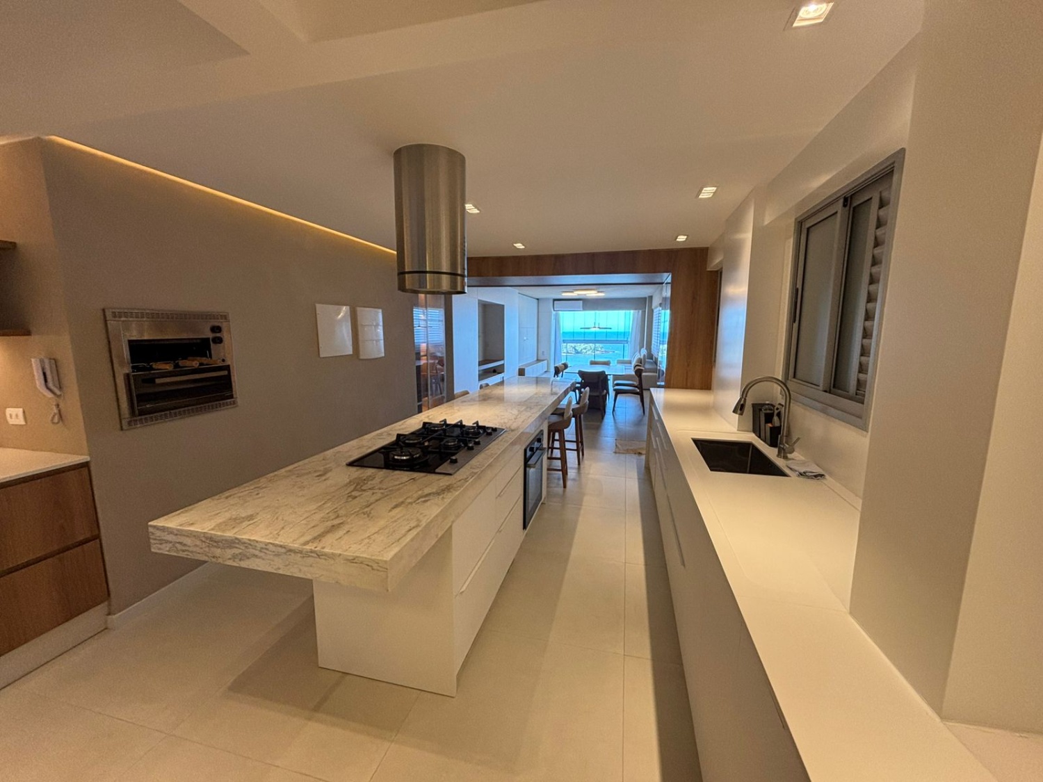 Apartamento no Ed. Imperatriz em Balneário Camboriú - foto 4