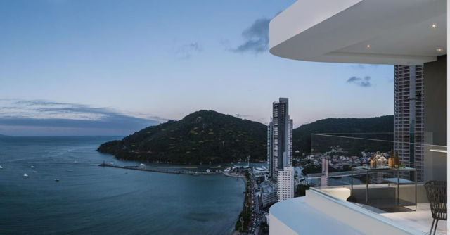 Apartamento no Edifício Tonino Lamborghini em Balneário Camboriú - foto 2